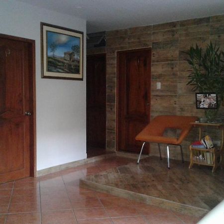 Casa De Huespedes Casita Belga 호텔 과야킬 외부 사진